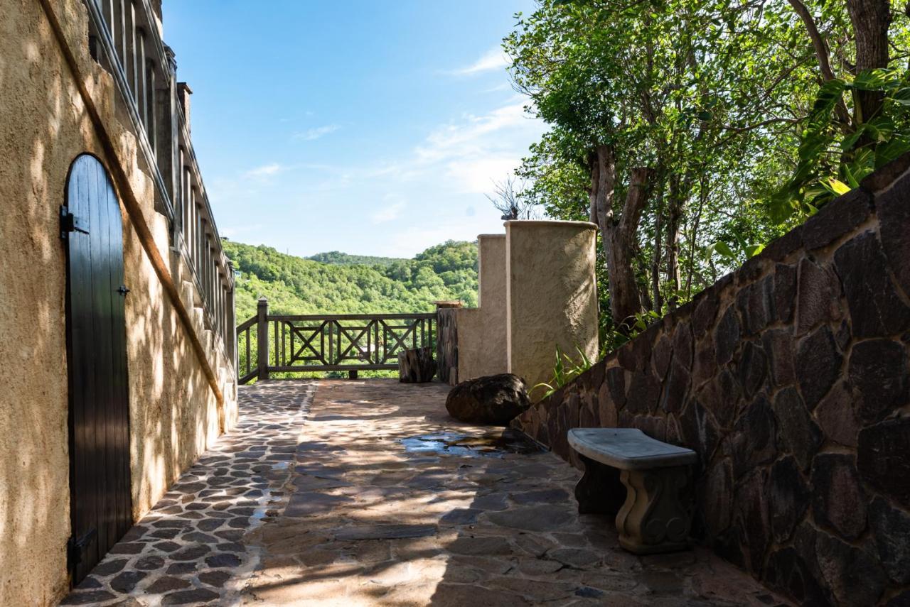 Готель Firefly Estate Bequia Crescent Beach Екстер'єр фото