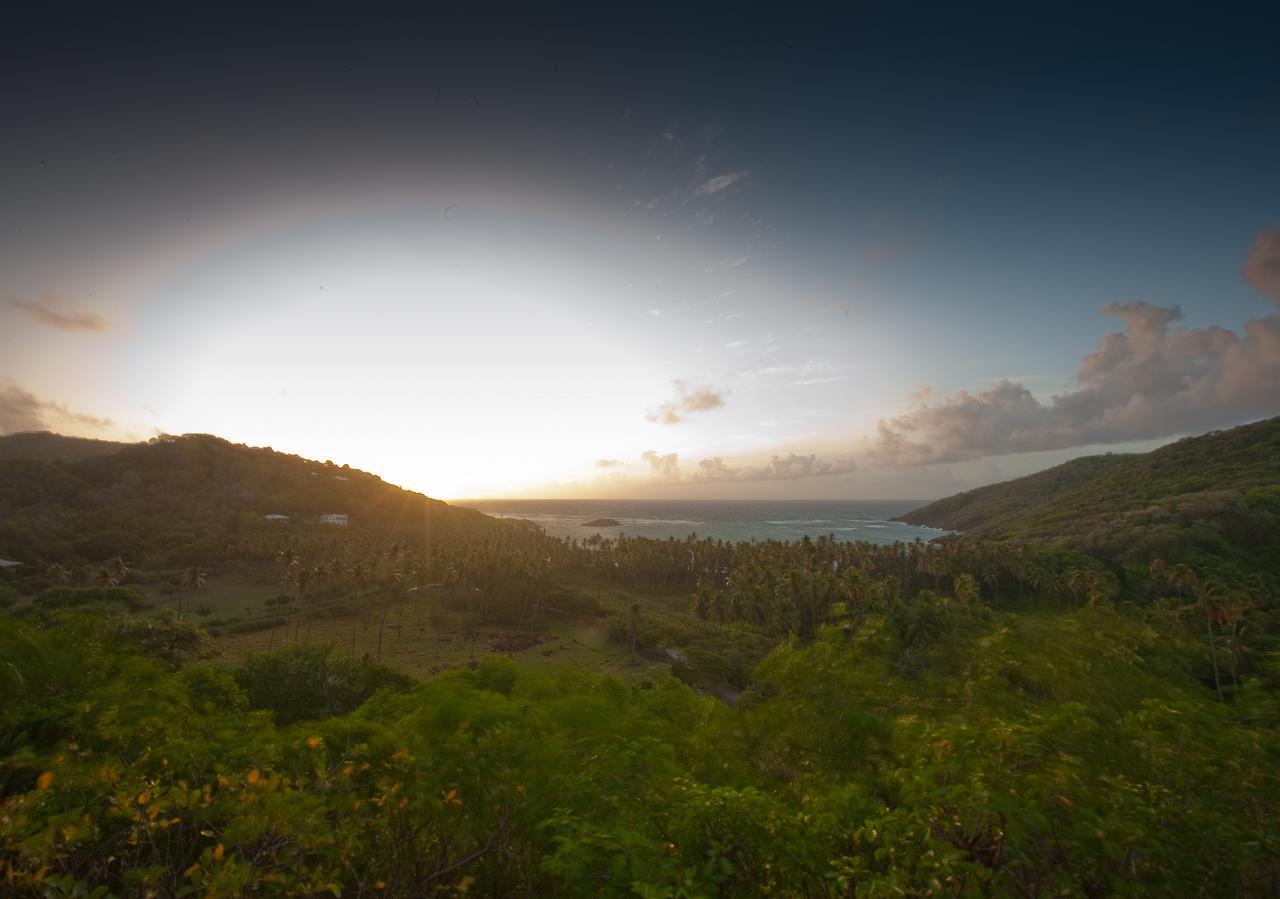 Готель Firefly Estate Bequia Crescent Beach Екстер'єр фото